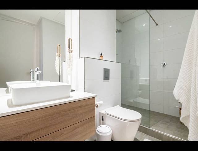 2 BEDROOM APARTMENT TO LET IN DE WATERKANT